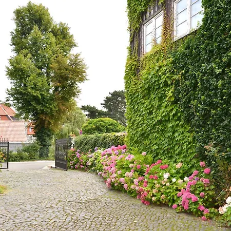 فندق Parkhotel Fischer 3*